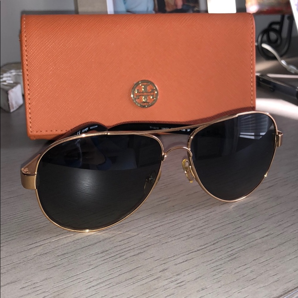 Tory Burch Aviator Sunglasses
